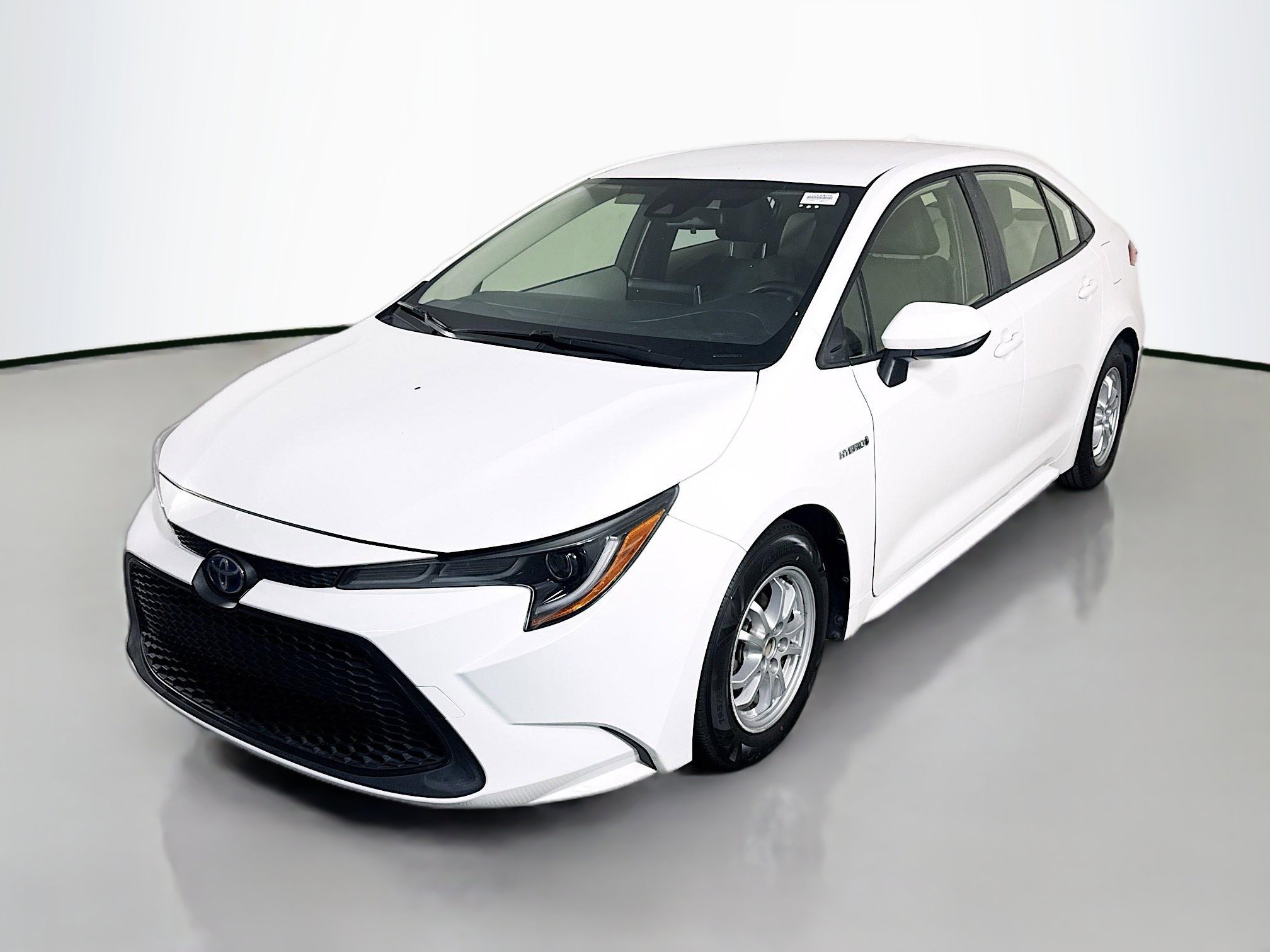 Used 2021 Toyota Corolla LE image 4