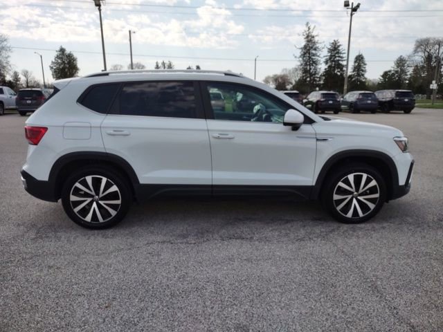 Used 2022 Volkswagen Taos SE image 6