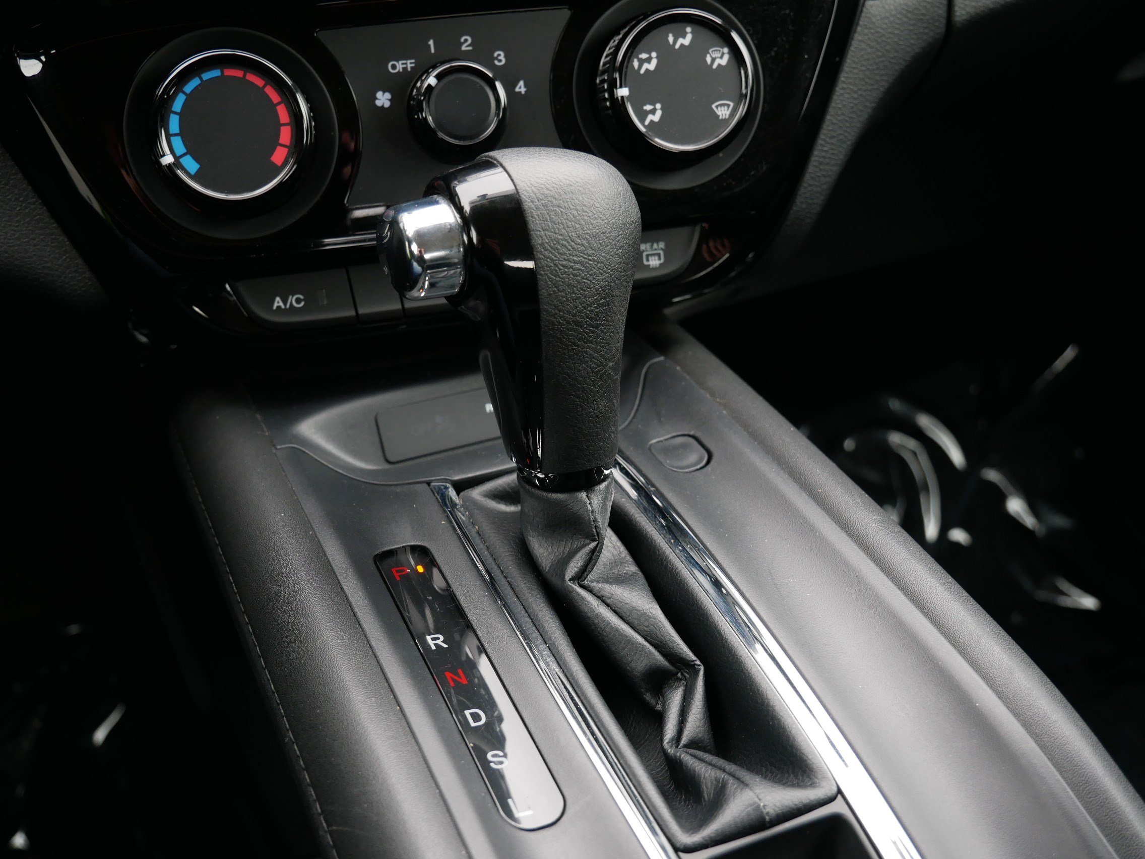 Certified 2022 Honda HR-V LX image 25