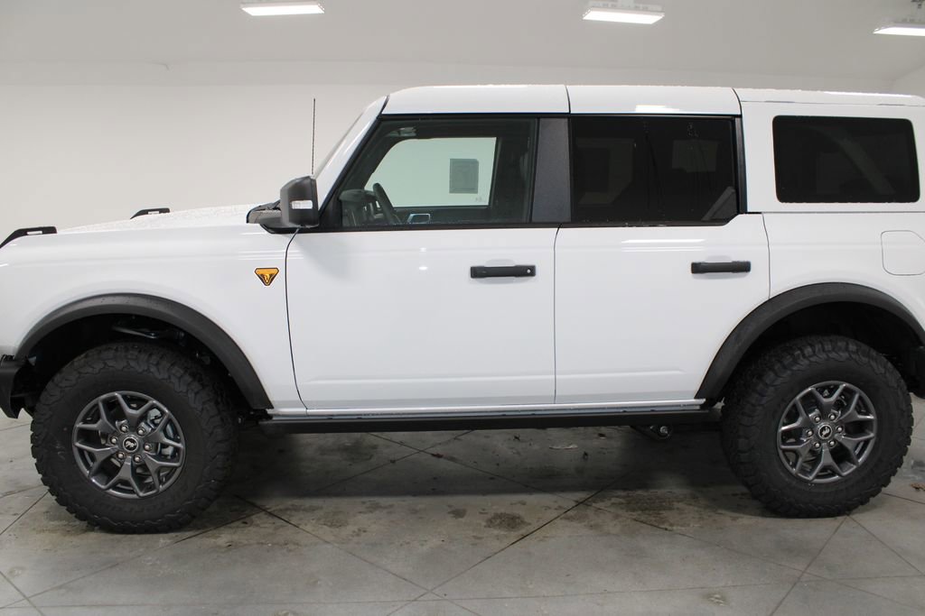 New 2025 Ford Bronco Badlands image 5