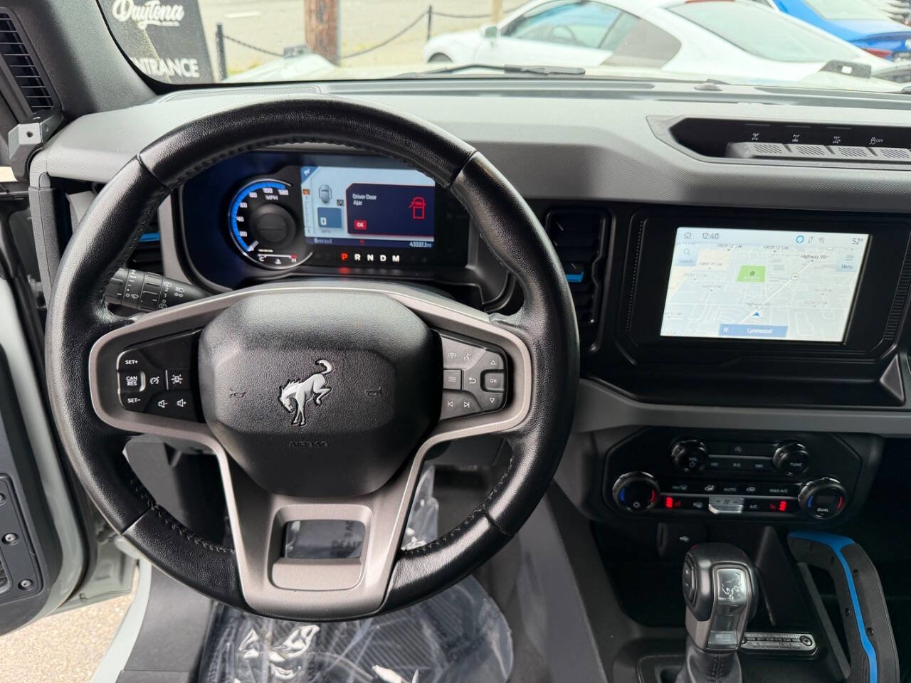 Used 2023 Ford Bronco Black Diamond w/ Sasquatch Package AWD/4WD image 28