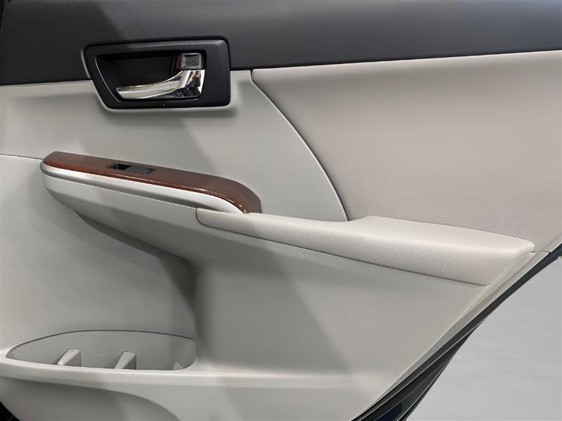 Used 2012 Toyota Camry XLE FWD image 13