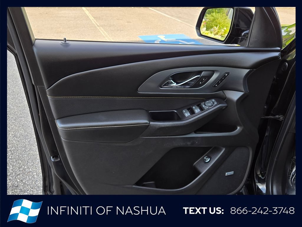 Used 2019 Chevrolet Traverse Premier w/ Redline Edition AWD/4WD image 9