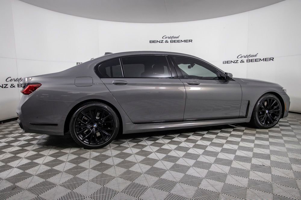 Used 2022 BMW 750i xDrive w/ M Sport Package image 4