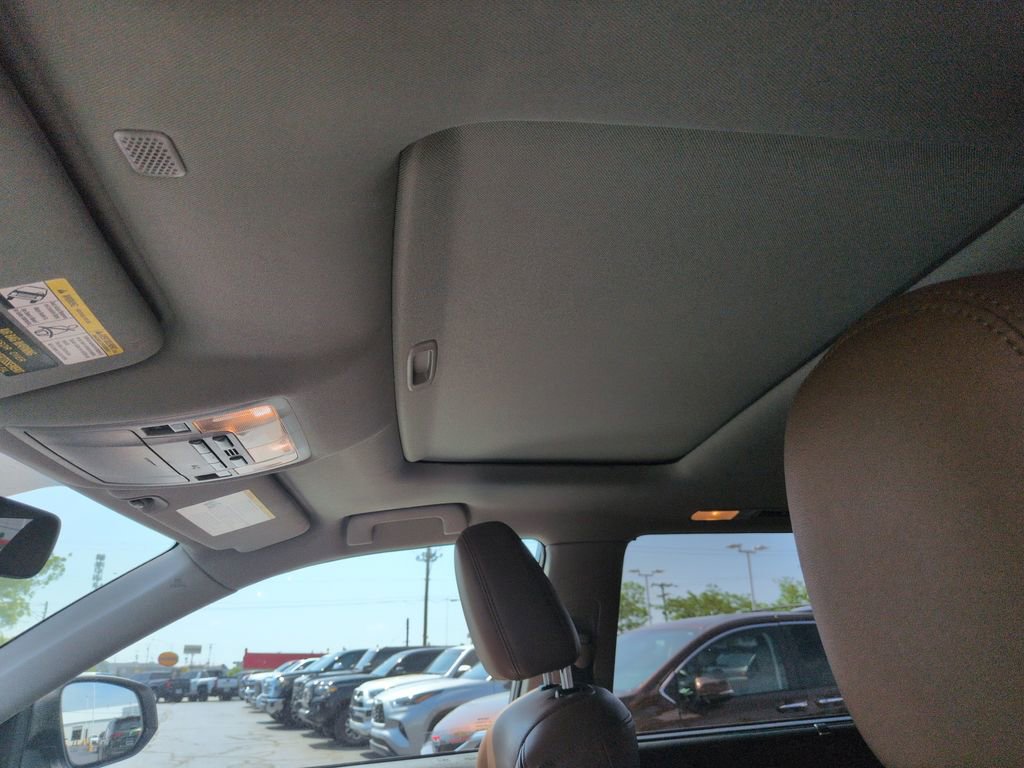 Used 2018 Toyota Highlander Limited AWD/4WD image 21