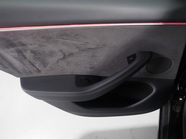 Used 2025 Tesla Model 3 AWD/4WD image 55