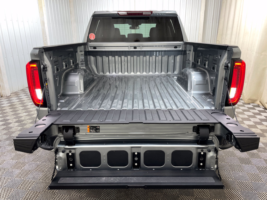 Certified 2026 GMC Sierra 1500 SLT w/ SLT Premium Package AWD/4WD image 44