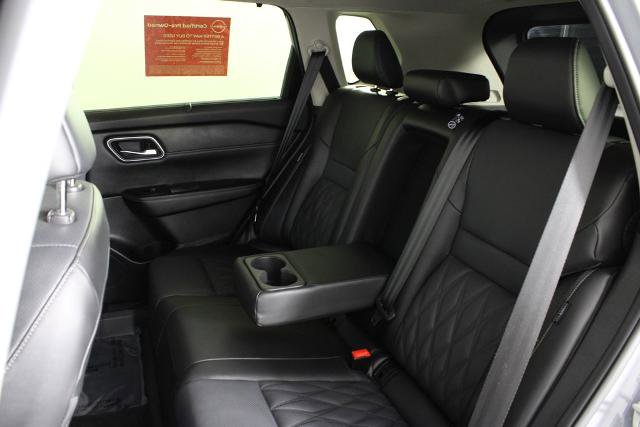 Certified 2024 Nissan Rogue Platinum w/ Platinum Premium Package image 22