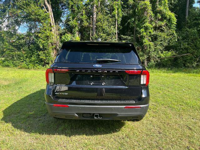 Used 2025 Ford Explorer Active image 6