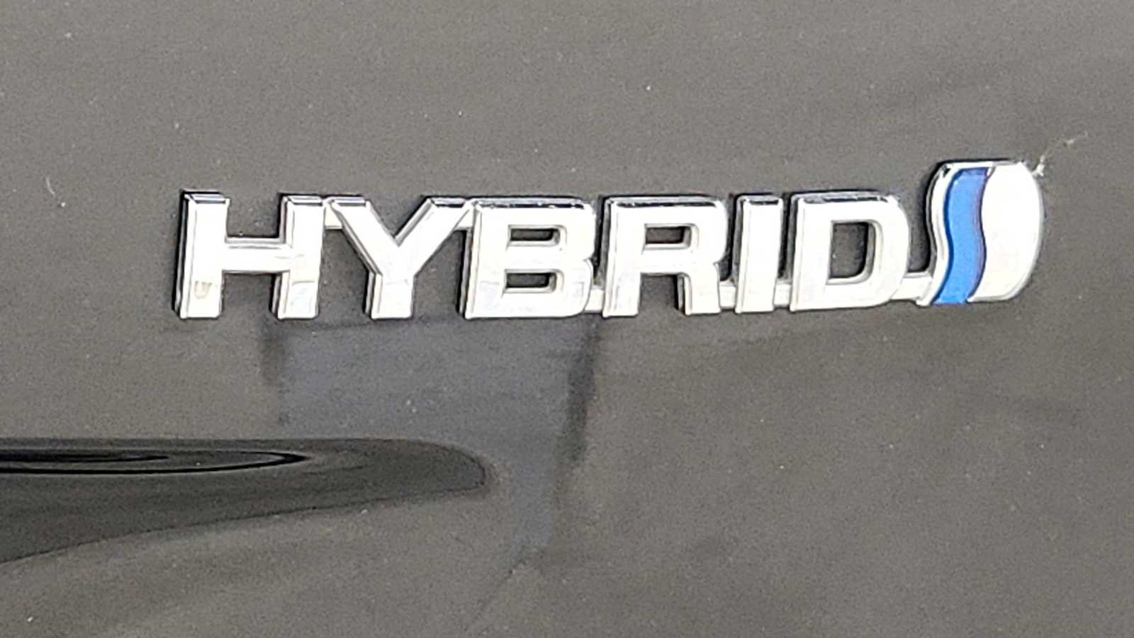 Certified 2018 Toyota Prius Three FWD image 28