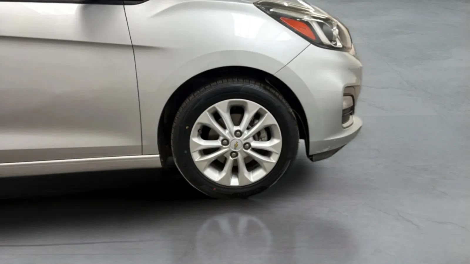 Used 2021 Chevrolet Spark LT FWD image 23