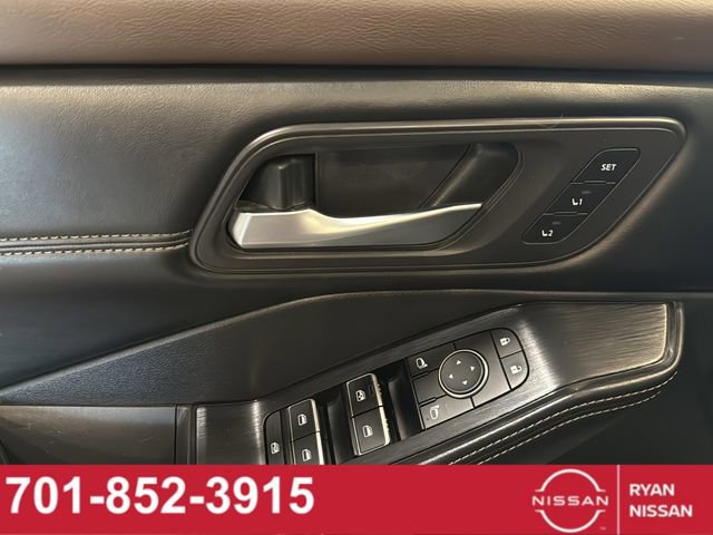 Used 2023 Nissan Rogue SL w/ SL Premium Package AWD/4WD image 35