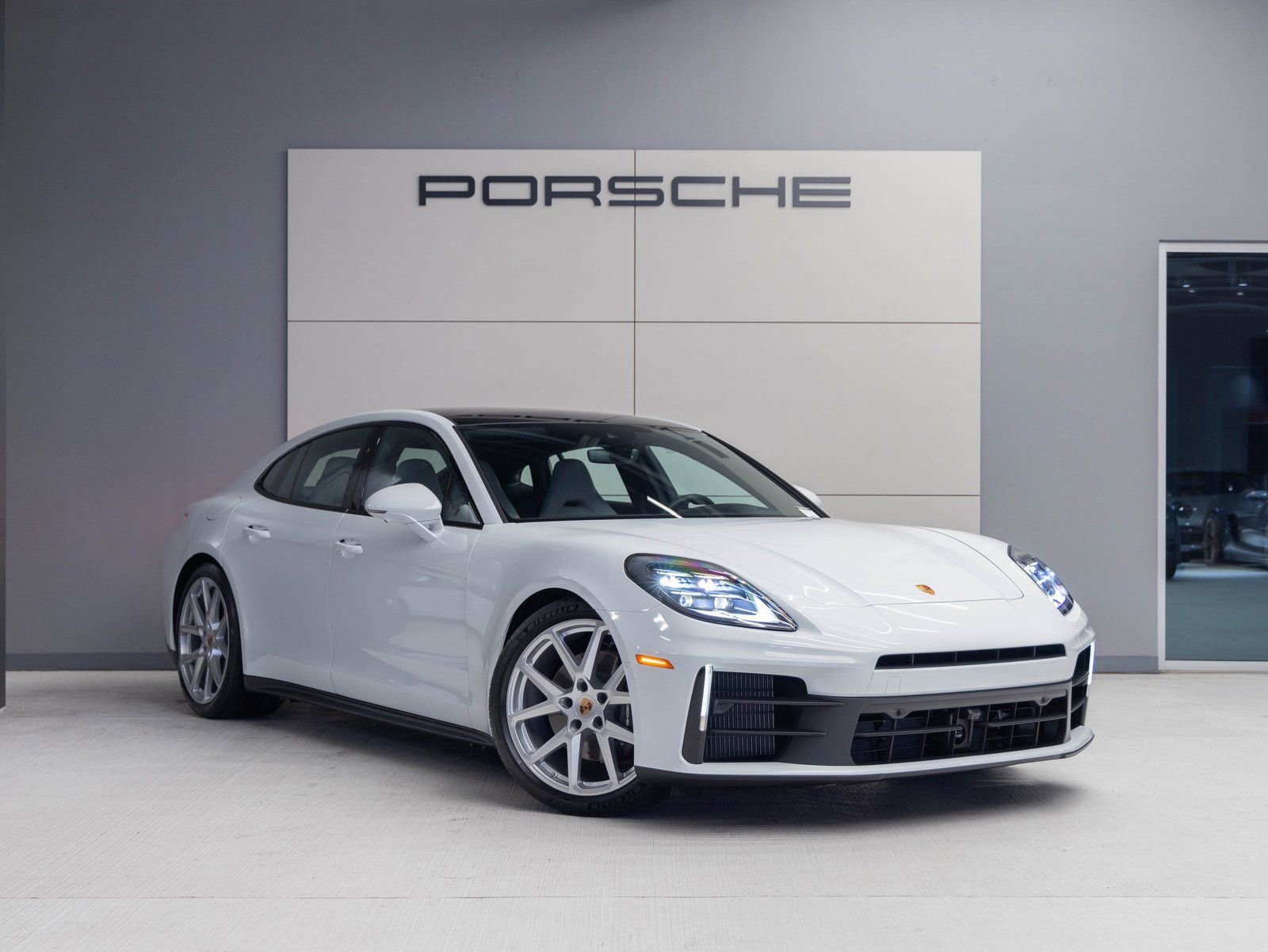 New 2026 Porsche Panamera 4 AWD/4WD image 9
