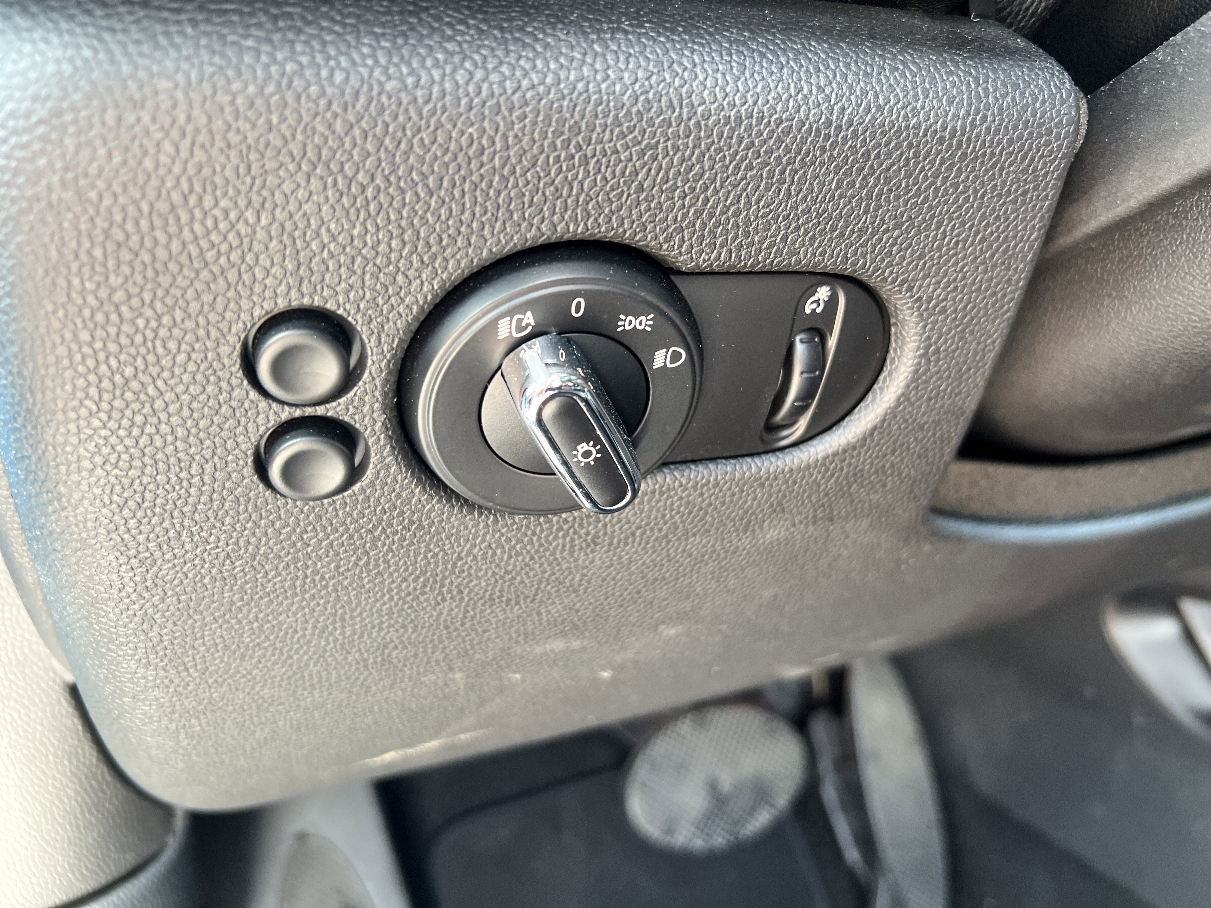 Used 2017 MINI Cooper 2-Door Hardtop FWD image 37