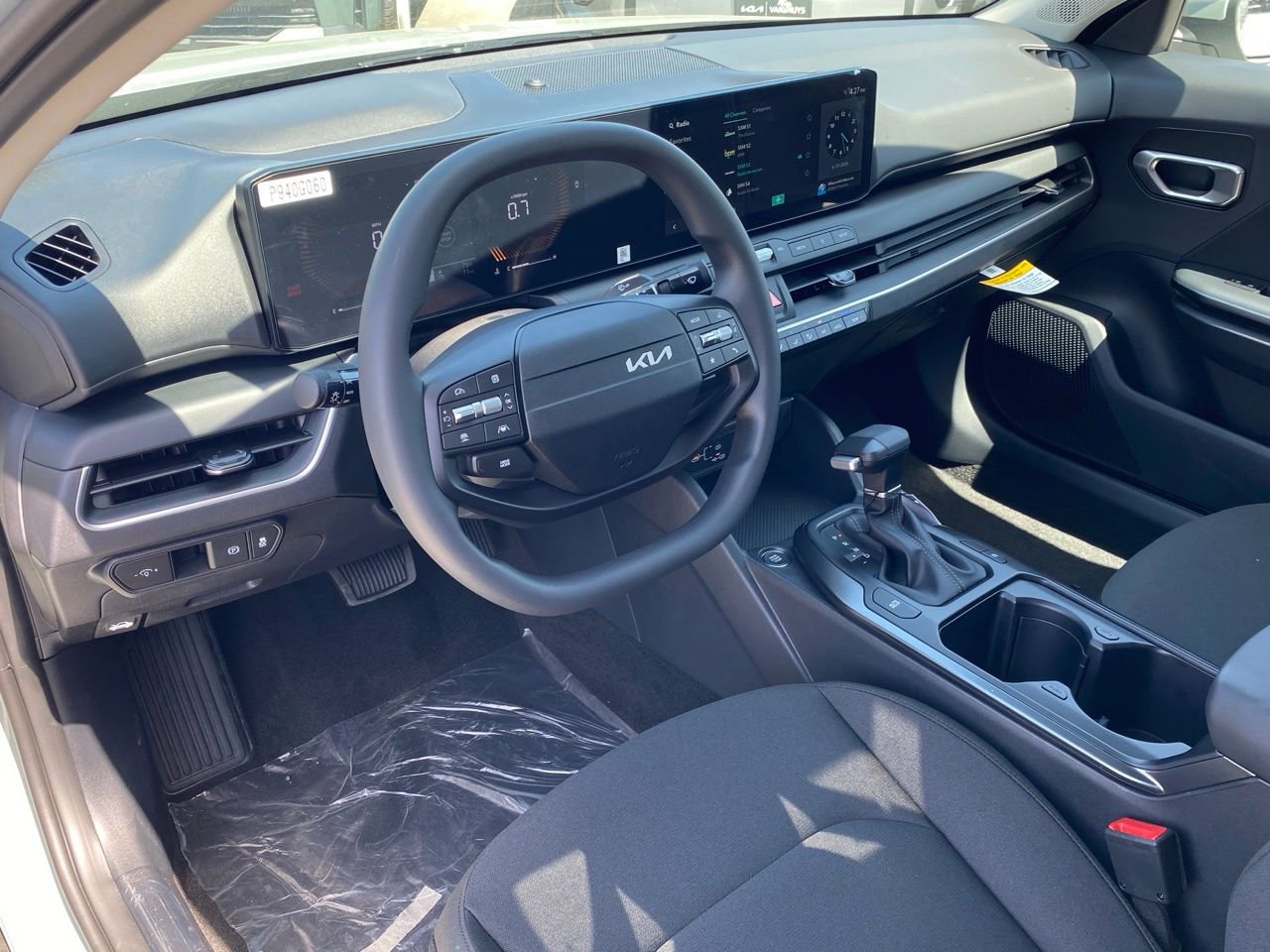 New 2026 Kia K4 LXS image 13