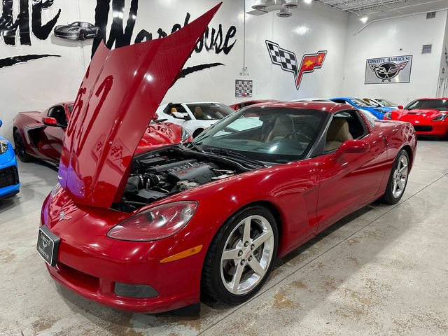 Used 2005 Chevrolet Corvette Coupe w/ Preferred Equipment Group RWD image 32