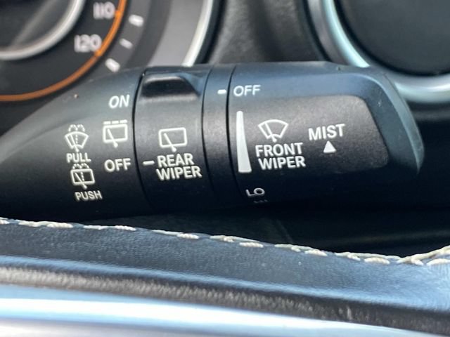 Used 2019 Jeep Wrangler Unlimited Sahara w/ Dual Top Group AWD/4WD image 16