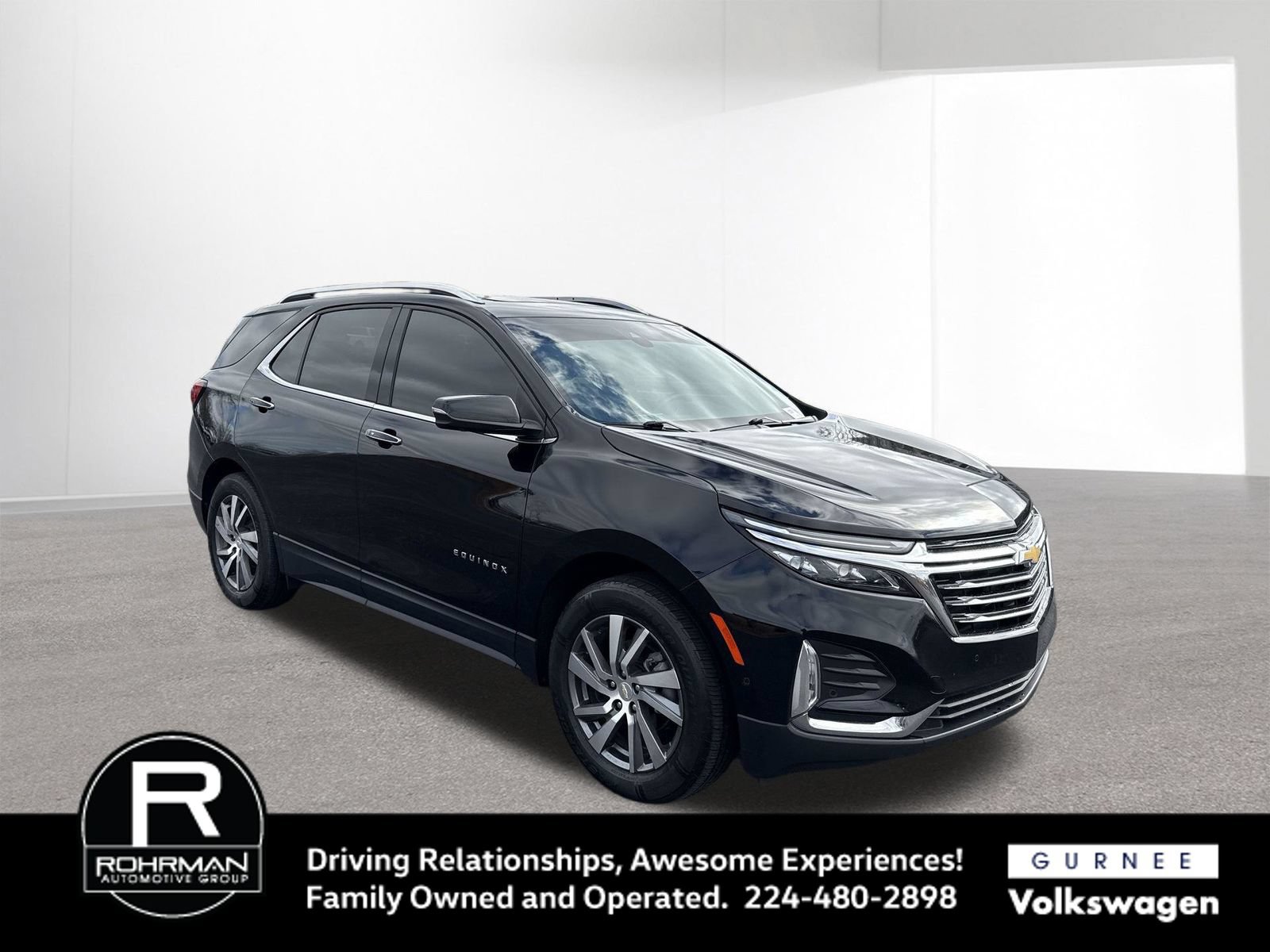 Used 2023 Chevrolet Equinox Premier AWD/4WD image 2