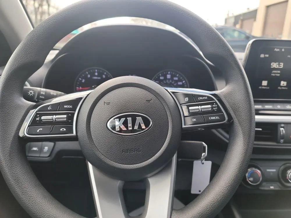 Used 2020 Kia Forte LXS FWD image 13