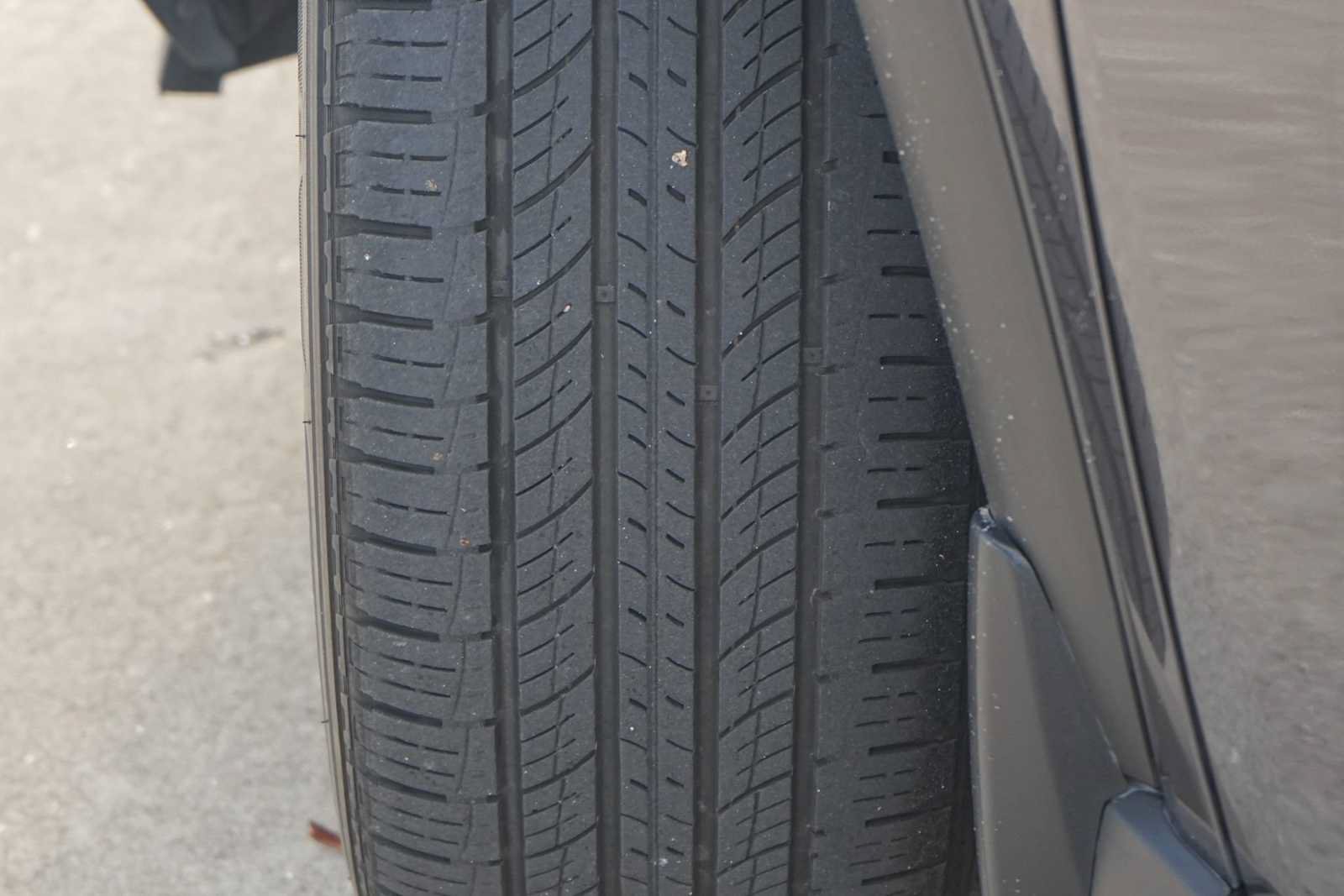 Used 2025 Honda Pilot EX-L image 29