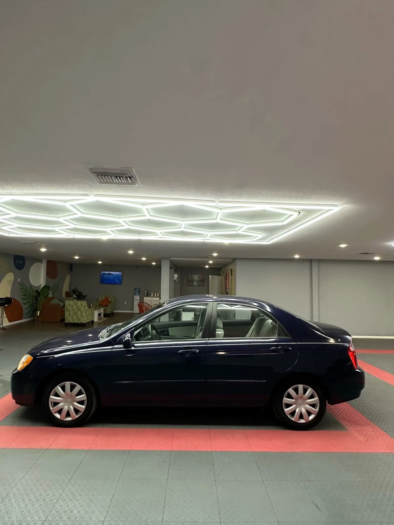 Used 2006 Kia Spectra EX FWD image 3