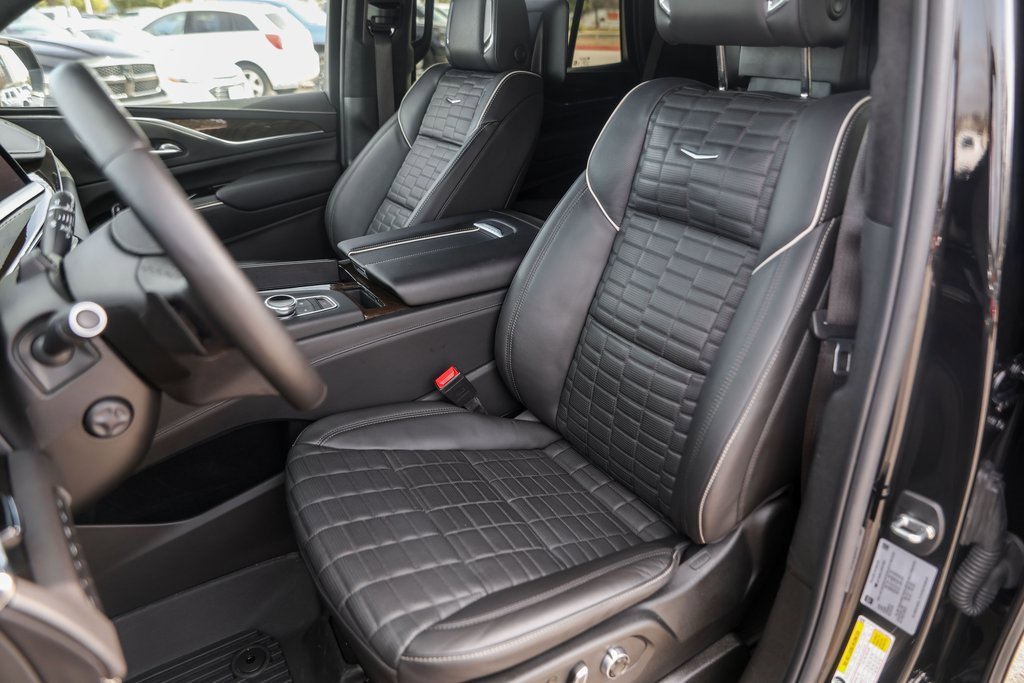 Used 2024 Cadillac Escalade Premium Luxury Platinum image 7
