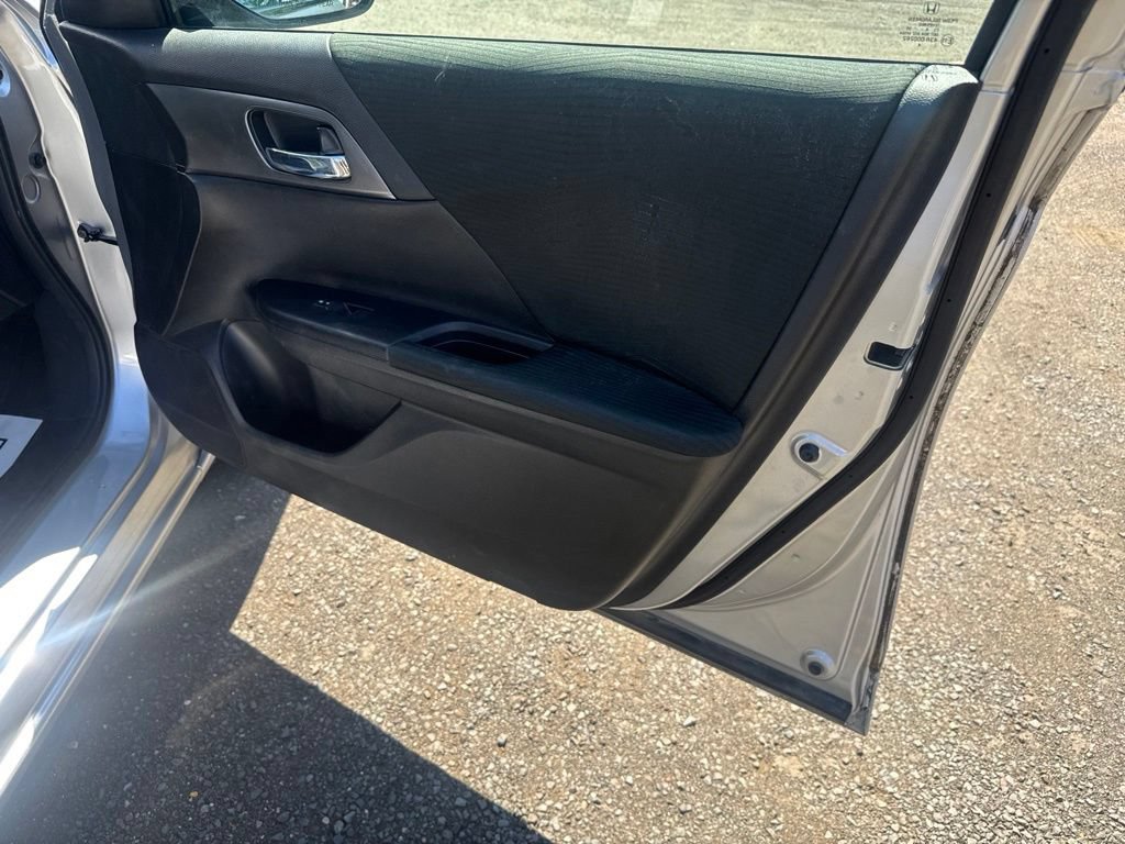 Used 2014 Honda Accord LX image 37