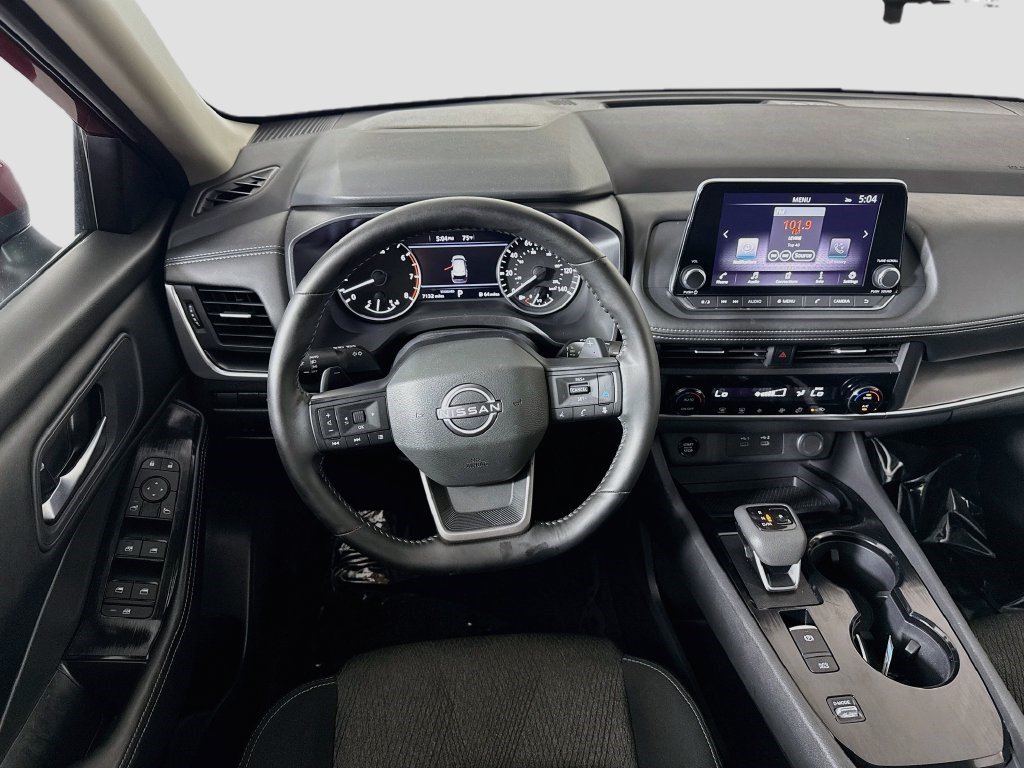 Used 2026 Nissan Rogue SV FWD image 16