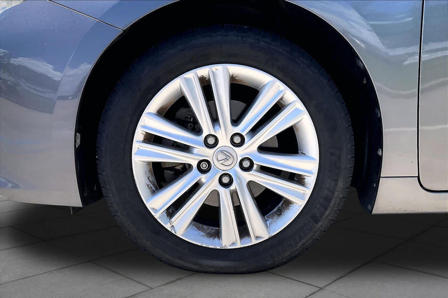 Used 2014 Lexus ES 350 w/ Premium Package FWD image 9