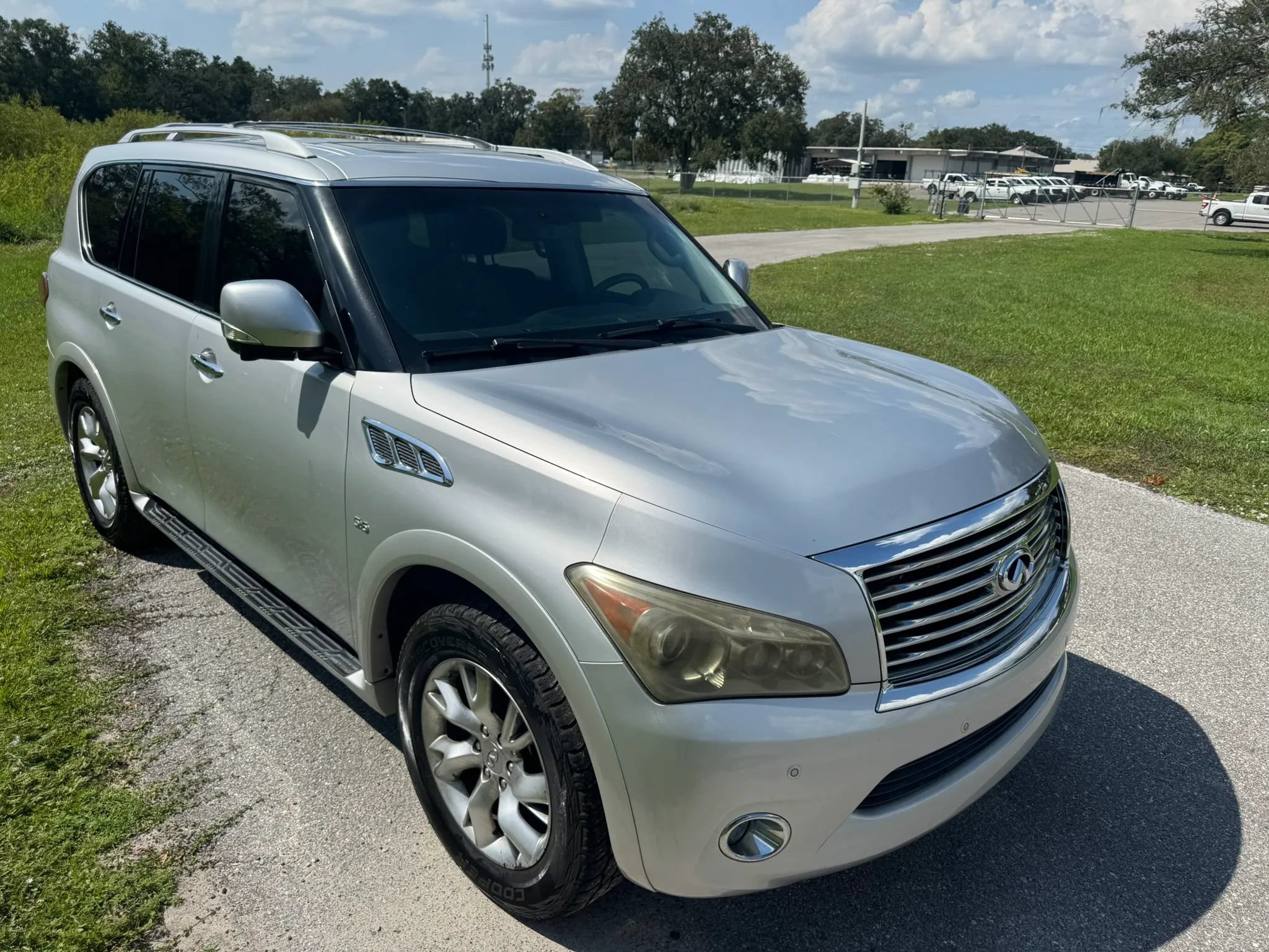 Used 2014 INFINITI QX80 2WD w/ Theater Package image 1