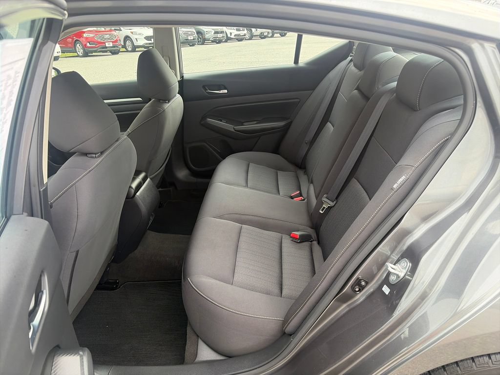 Used 2022 Nissan Altima 2.5 SV FWD image 24