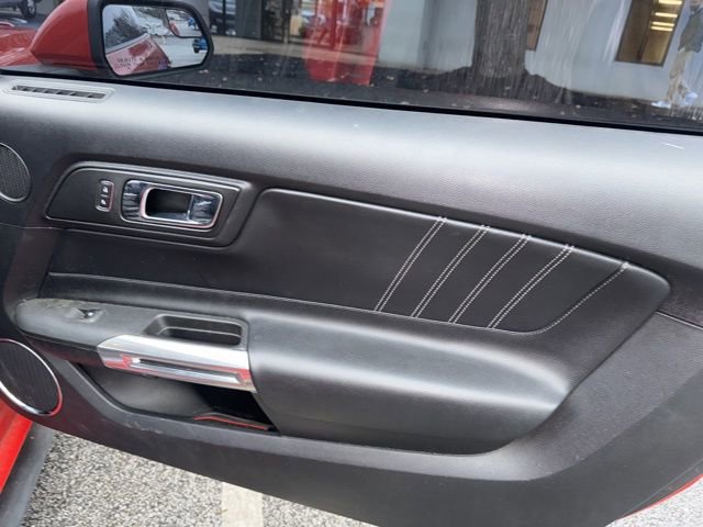 Used 2015 Ford Mustang GT Premium image 22