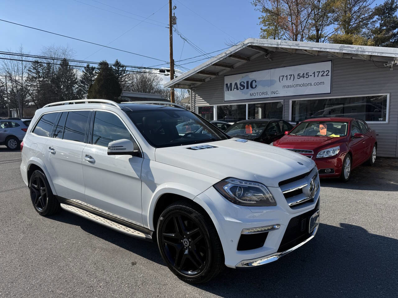Used 2016 Mercedes-Benz GL 550 4MATIC image 23