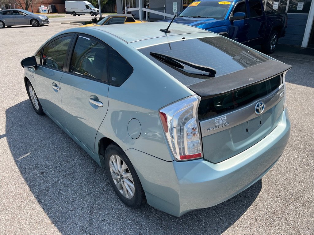 Used 2014 Toyota Prius Plug-In Hybrid image 8