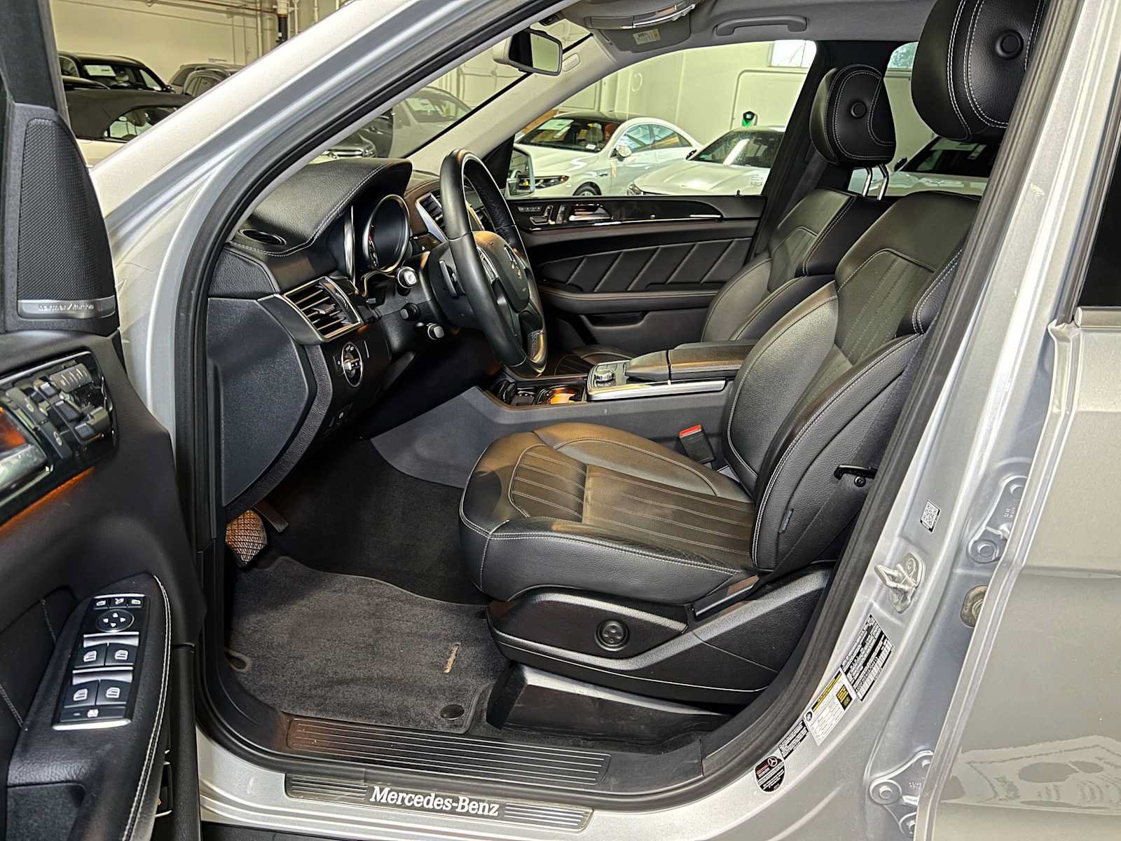Certified 2016 Mercedes-Benz GL 320 BlueTEC 4MATIC image 23