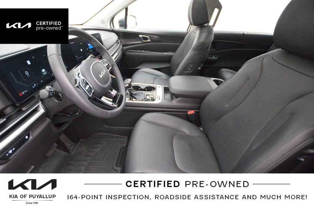 Certified 2025 Kia Carnival SX Prestige image 11
