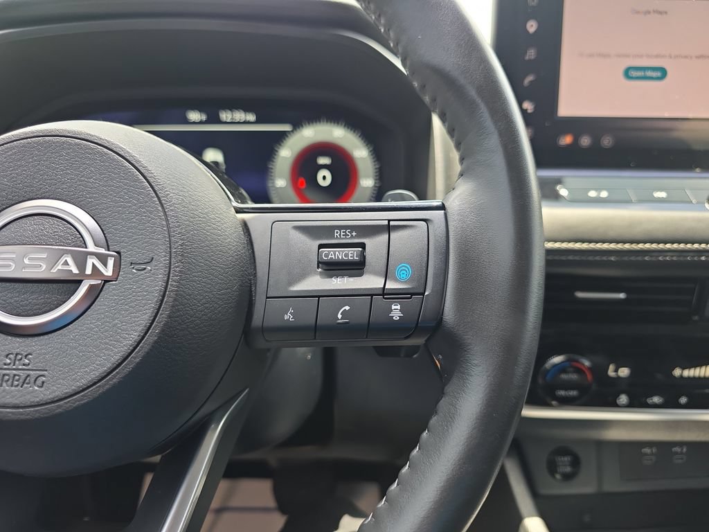 Used 2024 Nissan Rogue SL FWD image 24