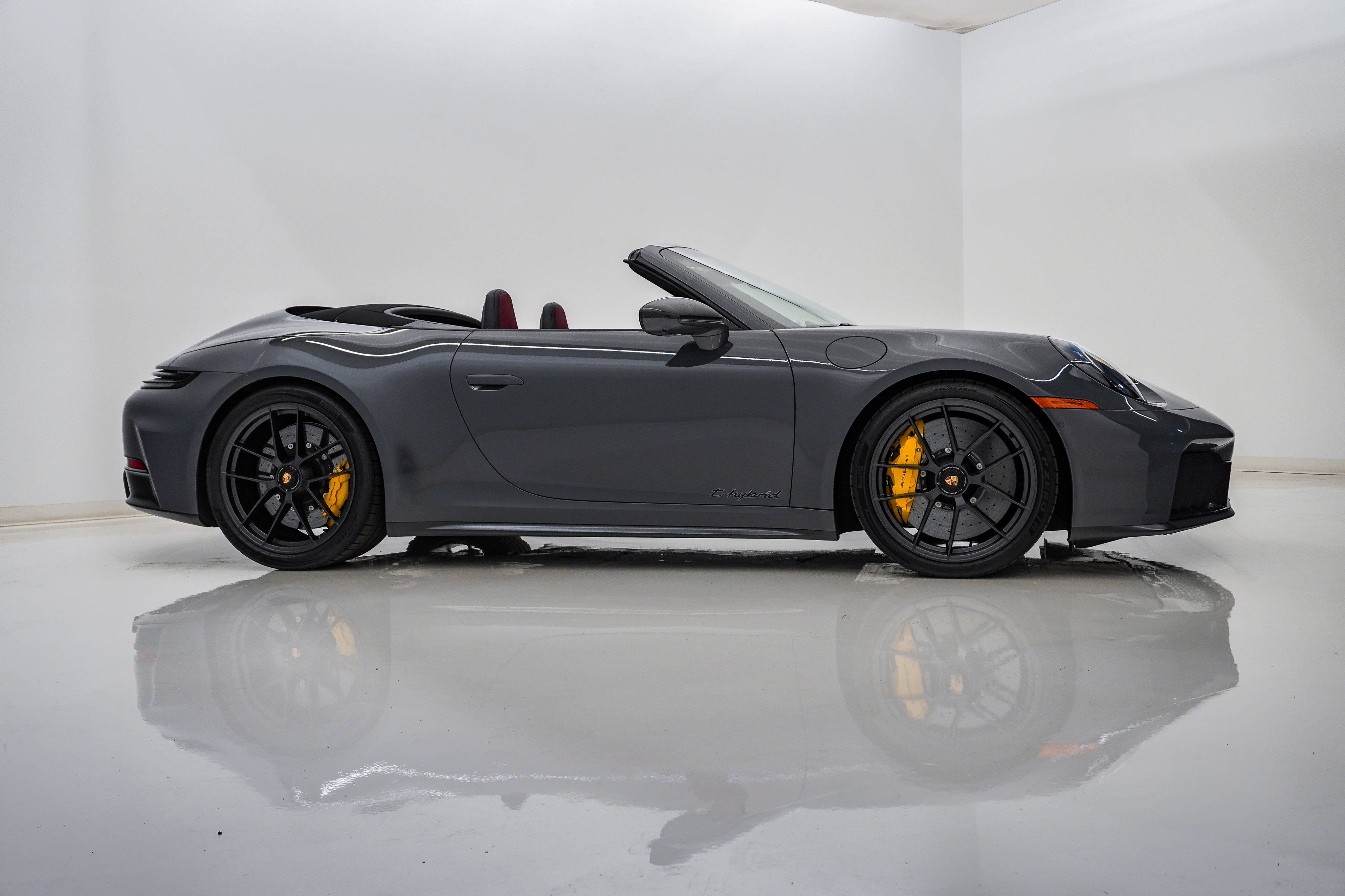 Certified 2026 Porsche 911 Carrera GTS RWD image 9