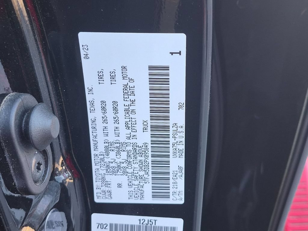 Used 2023 Toyota Tundra Limited w/ TRD Off-Road Package AWD/4WD image 35