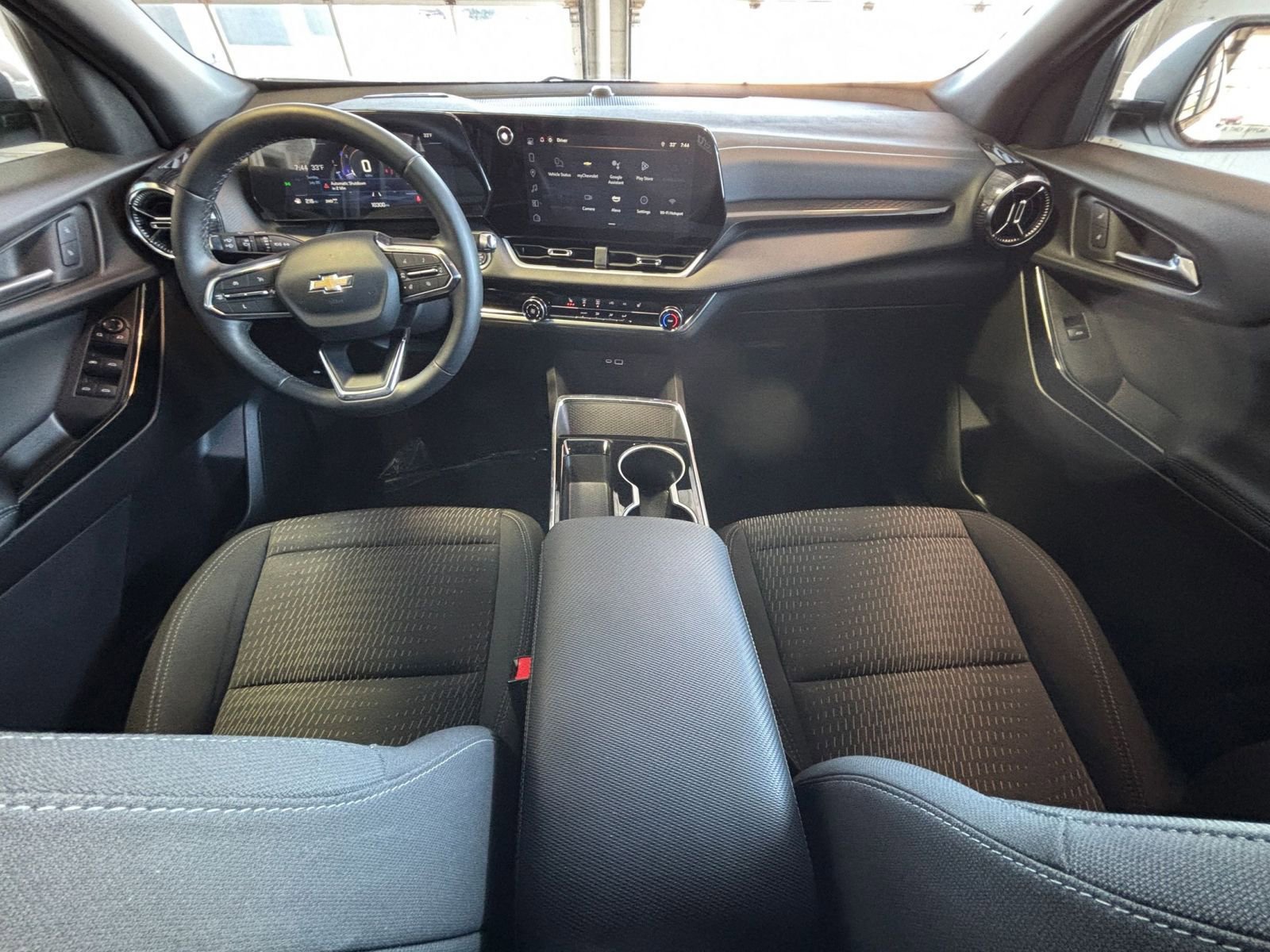 Used 2025 Chevrolet Equinox LT image 34