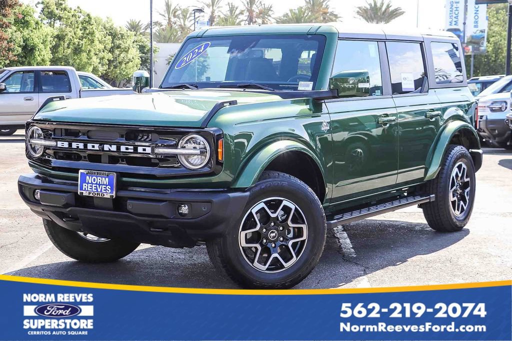 Certified 2024 Ford Bronco Outer Banks AWD/4WD image 1