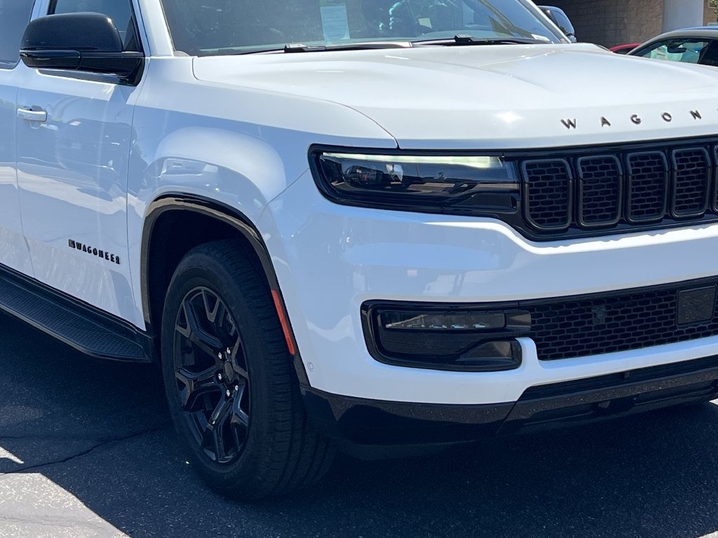 New 2025 Jeep Wagoneer L Series II AWD/4WD image 10