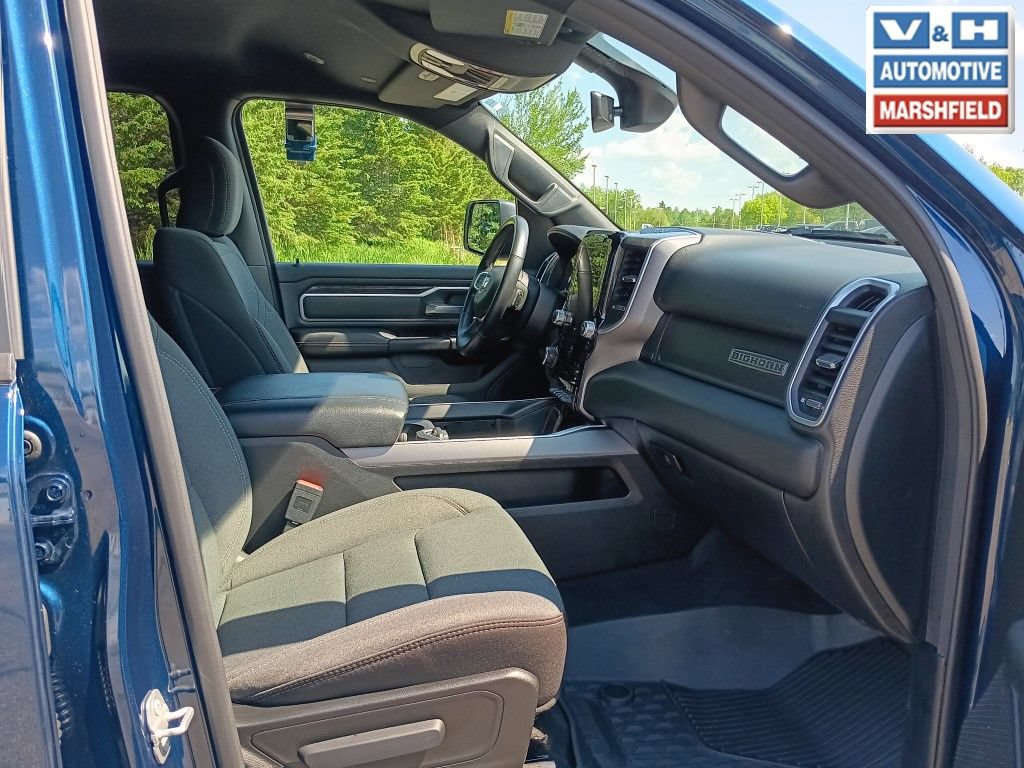 Used 2023 RAM 1500 4x4 Crew Cab image 17