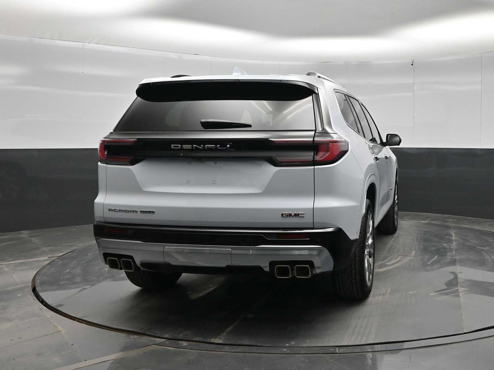 New 2026 GMC Acadia Denali w/ Super Cruise Package AWD/4WD image 6