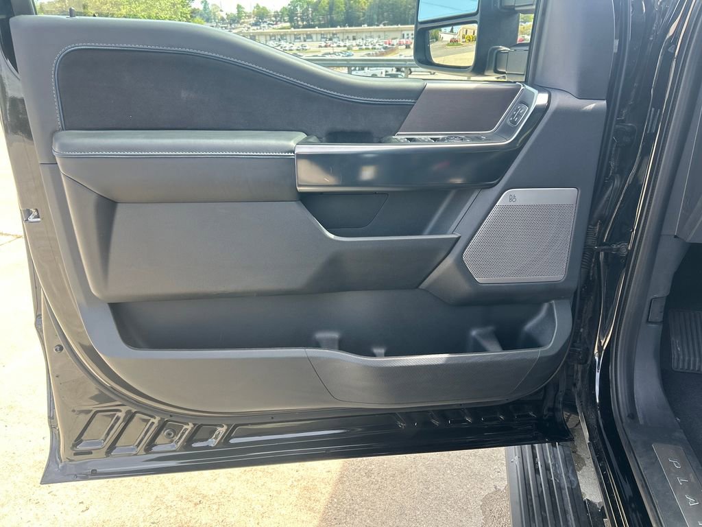 Used 2025 Ford F150 Platinum image 12