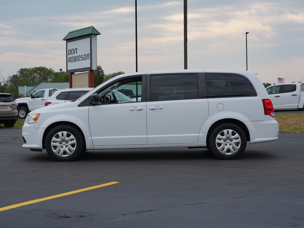 Used 2018 Dodge Grand Caravan SE w/ UConnect Hands-Free Group FWD image 6