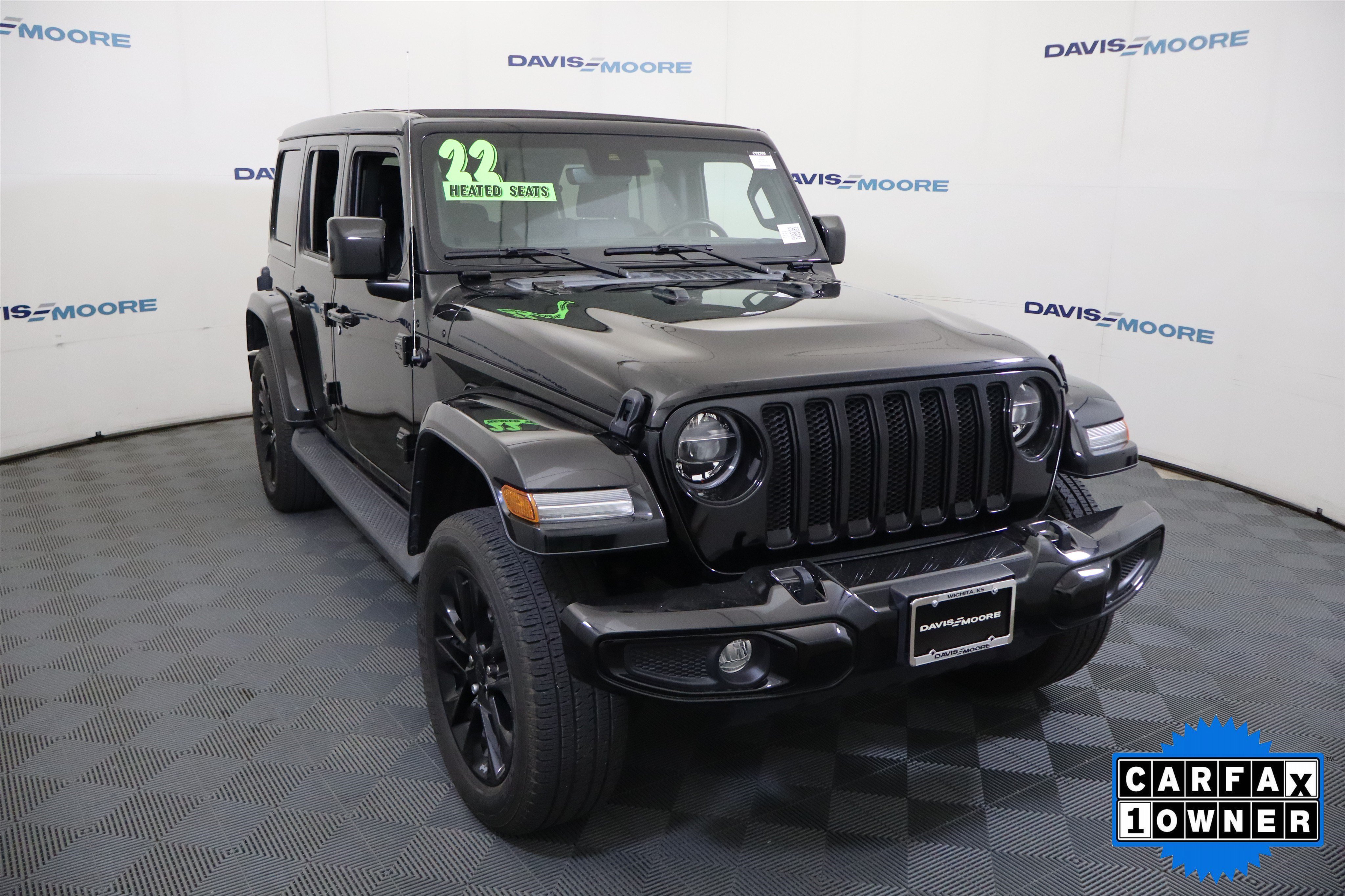 Used 2022 Jeep Wrangler Unlimited Sahara AWD/4WD image 3