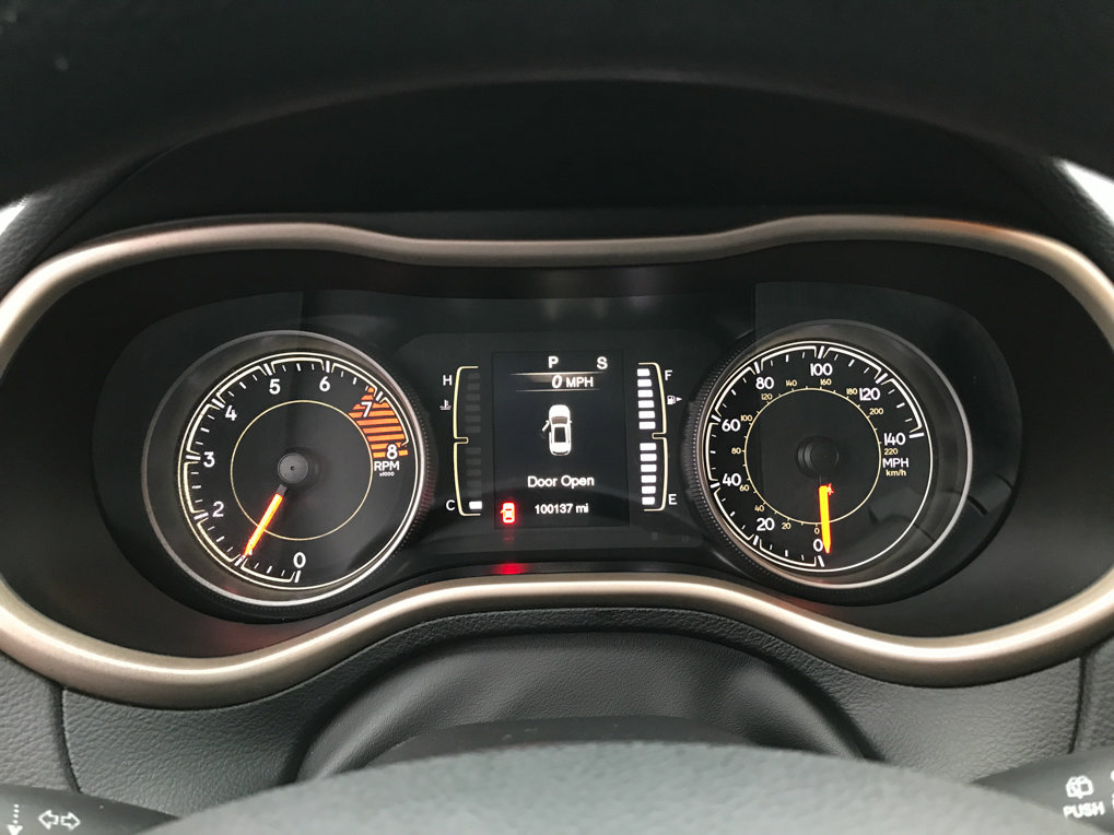 Used 2018 Jeep Cherokee Latitude image 15