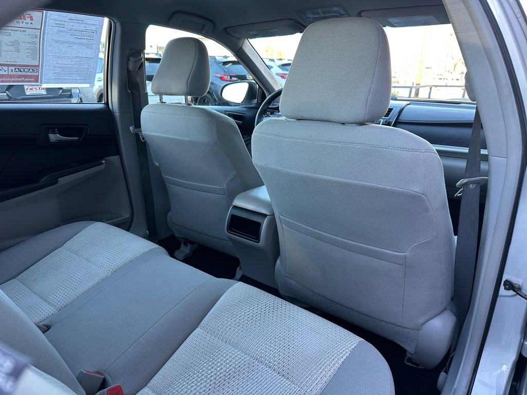 Used 2012 Toyota Camry LE image 17
