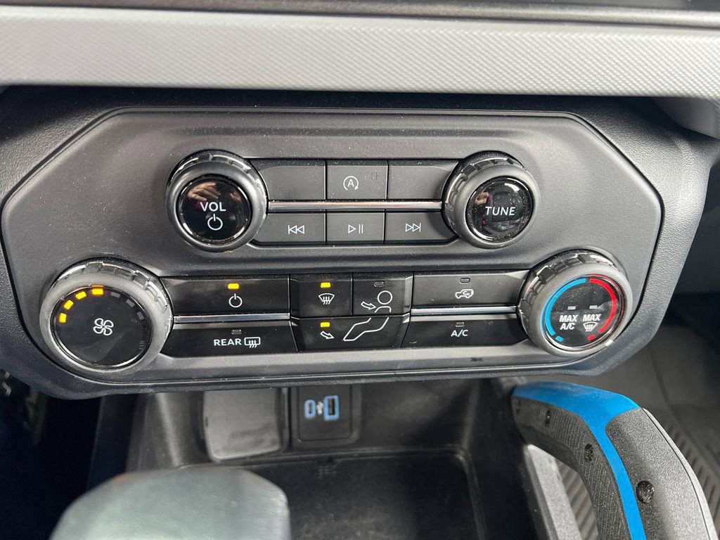 Used 2023 Ford Bronco Black Diamond image 19